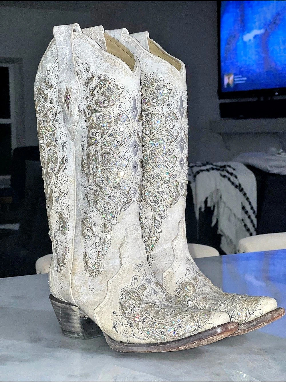 🤍 Corral A3322 White Glitter & Crystal Cowboy Boots — Size 6.5